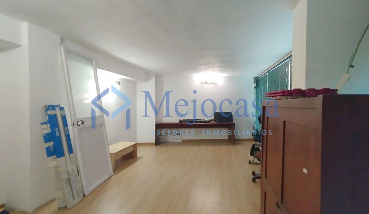 89884-02 Amplio local comercial en Prosperidad.