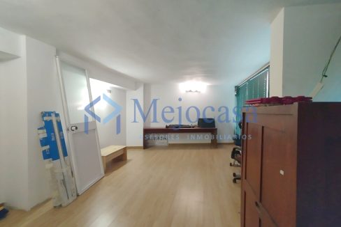 89884-02 Amplio local comercial en Prosperidad.