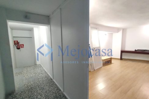 89884-03 Amplio local comercial en Prosperidad.