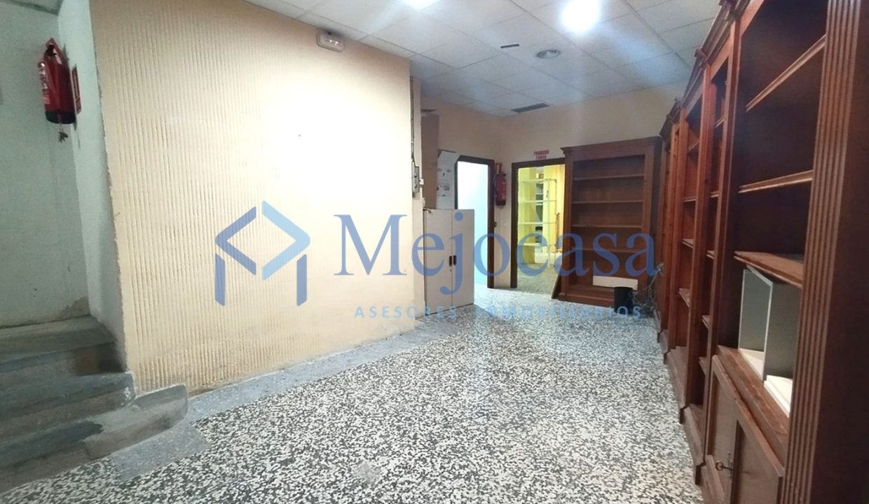 89884-08 Amplio local comercial en Prosperidad.