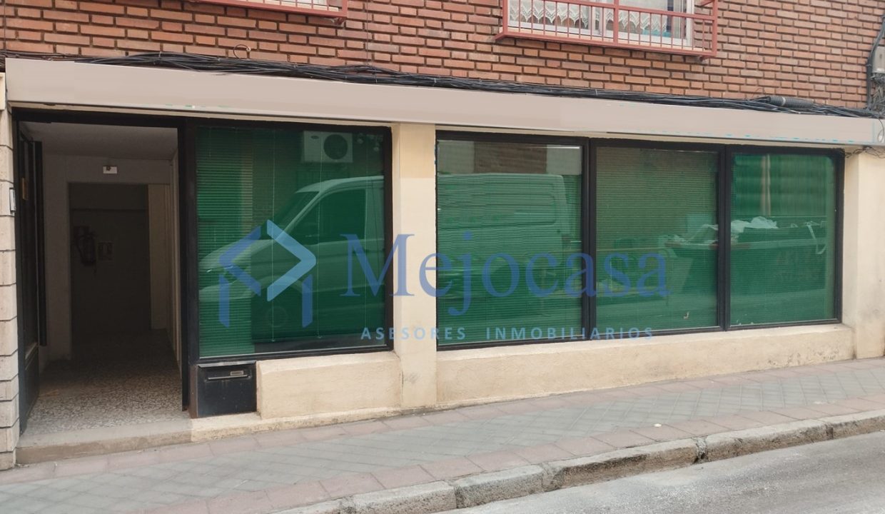 89884-15 Amplio local comercial en Prosperidad.