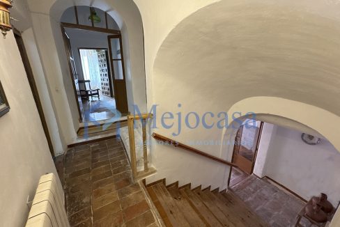 90959-04 Majestuosa vivienda histórica con cueva-bodega y parcela privada