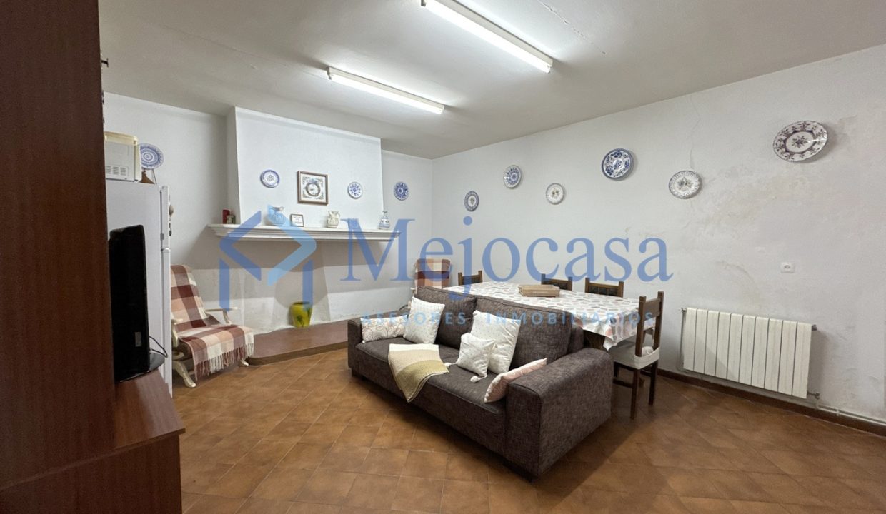 90959-06 Majestuosa vivienda histórica con cueva-bodega y parcela privada