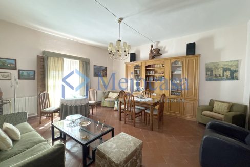 90959-08 Majestuosa vivienda histórica con cueva-bodega y parcela privada