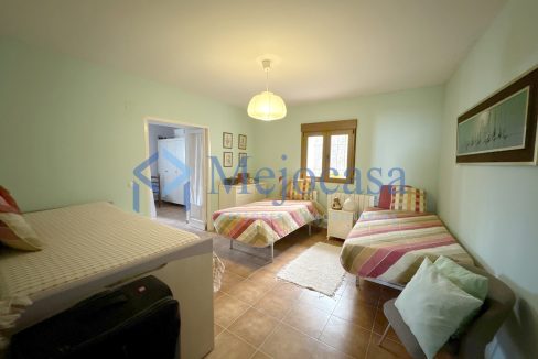 90959-13 Majestuosa vivienda histórica con cueva-bodega y parcela privada