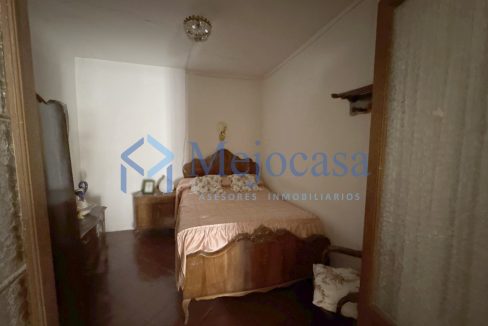 90959-18 Majestuosa vivienda histórica con cueva-bodega y parcela privada