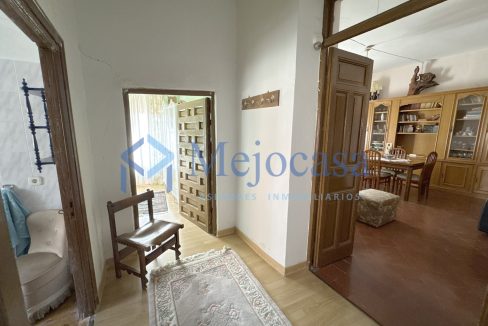 90959-20 Majestuosa vivienda histórica con cueva-bodega y parcela privada