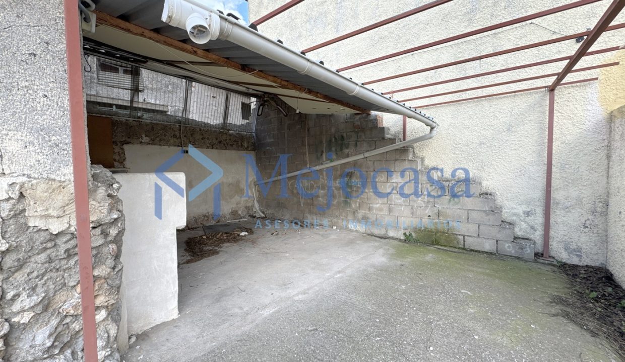 90959-29 Majestuosa vivienda histórica con cueva-bodega y parcela privada