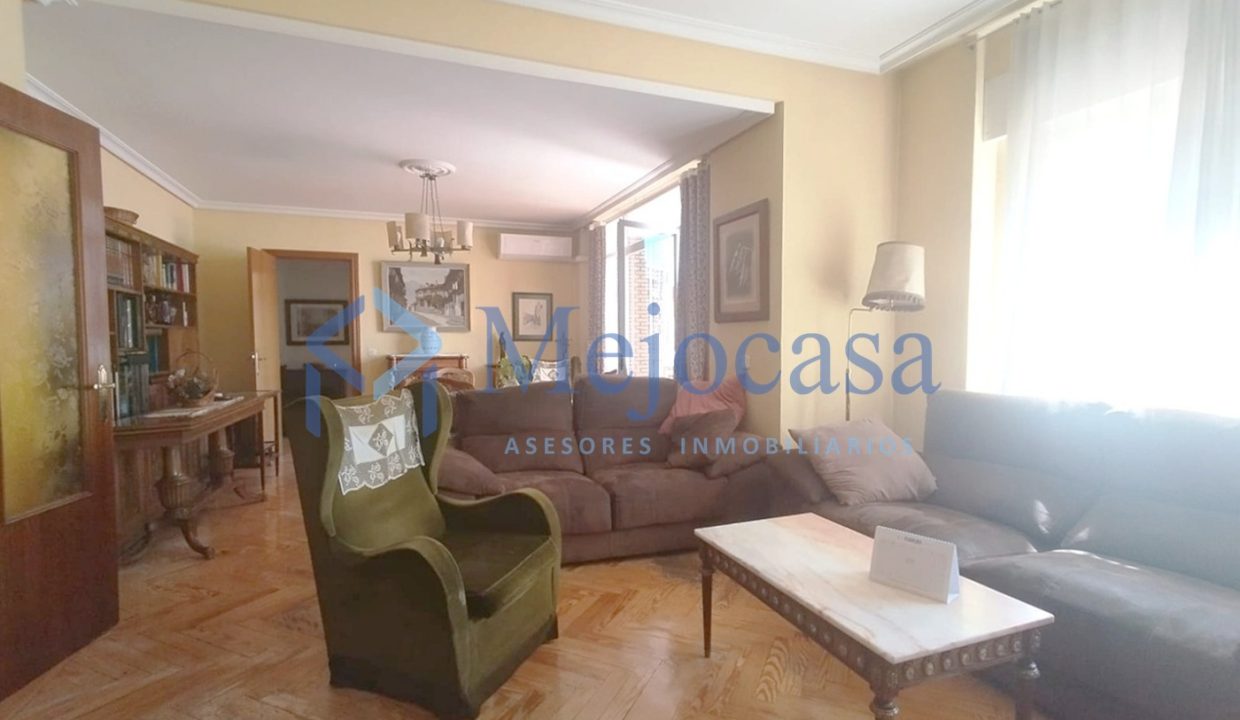 91814-02 Luminosa y amplia vivienda en Arapiles (Chamberí).