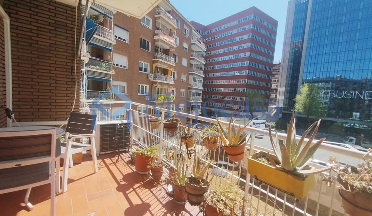 91814-04 Luminosa y amplia vivienda en Arapiles (Chamberí).