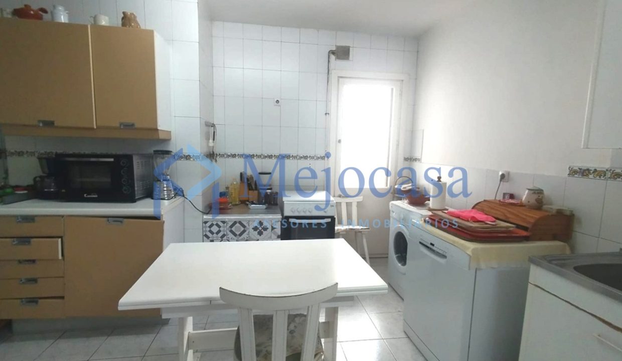 91814-08 Luminosa y amplia vivienda en Arapiles (Chamberí).