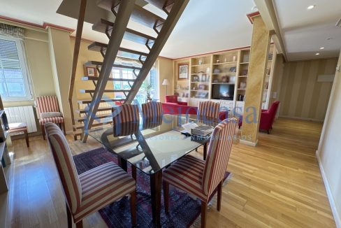 92820-06 Dúplex en urbanización con piscina y zonas ajardinadas en zona norte de Madrid