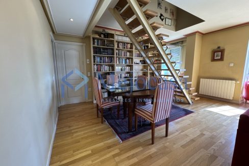 92820-07 Dúplex en urbanización con piscina y zonas ajardinadas en zona norte de Madrid