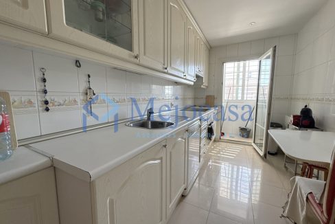 92820-08 Dúplex en urbanización con piscina y zonas ajardinadas en zona norte de Madrid