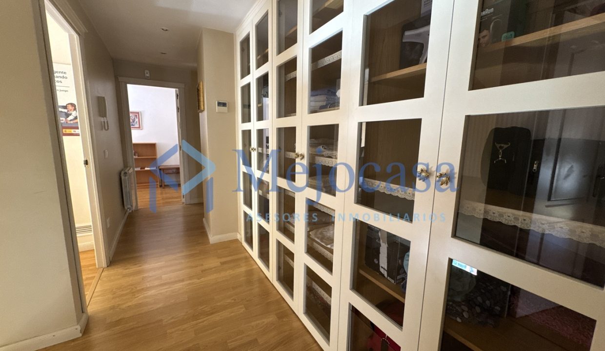 92820-14 Dúplex en urbanización con piscina y zonas ajardinadas en zona norte de Madrid