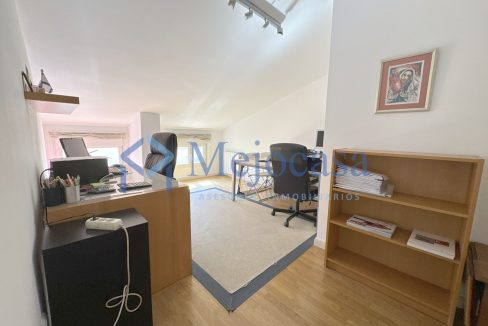 92820-18 Dúplex en urbanización con piscina y zonas ajardinadas en zona norte de Madrid