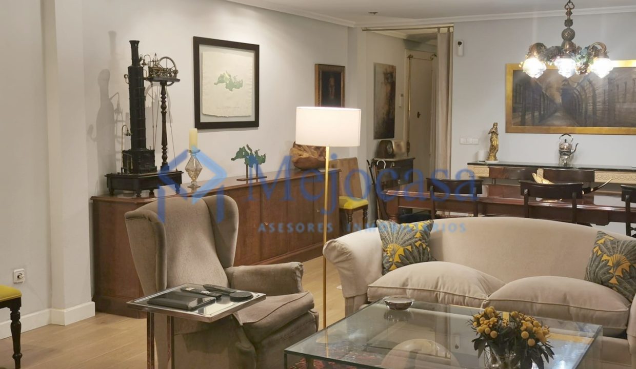 94916-03 Lujosa vivienda en Fernández de la Hoz,