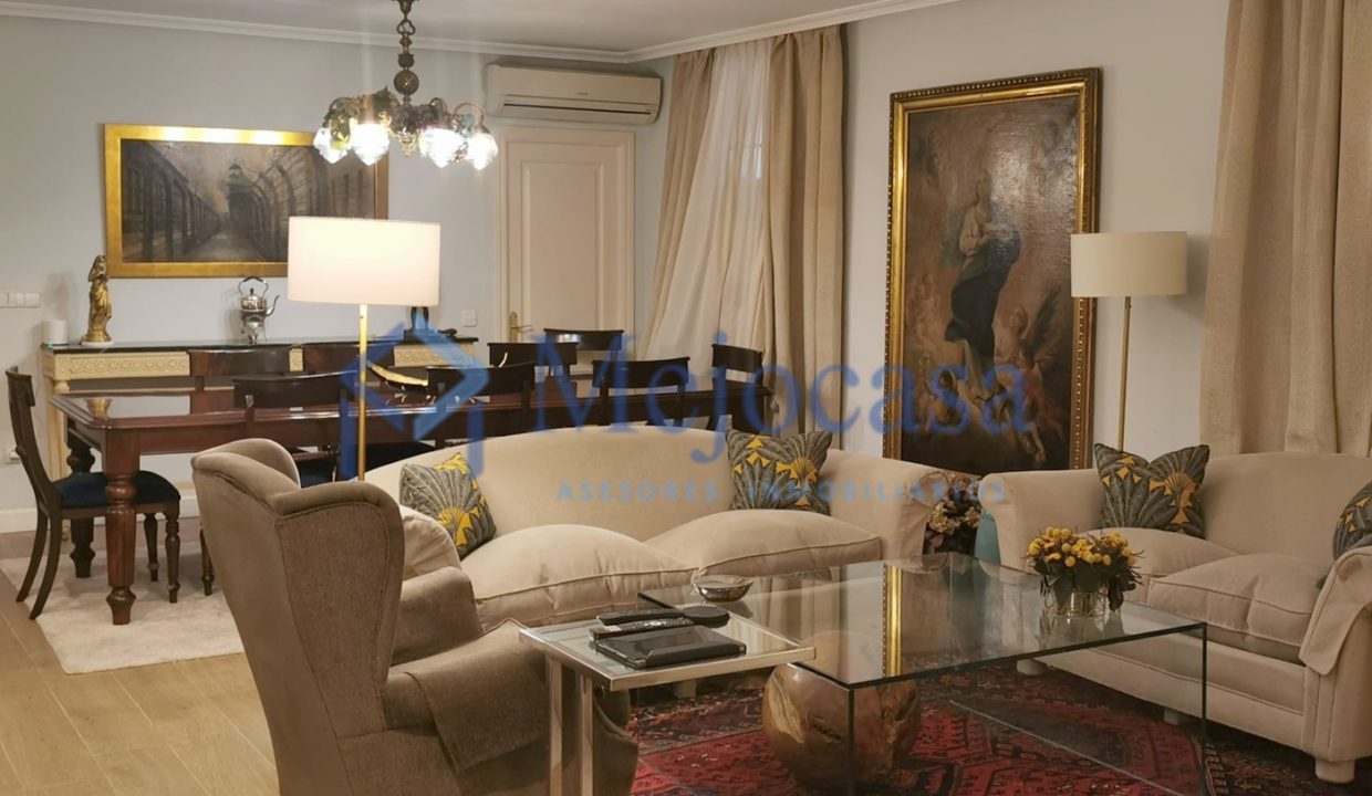 94916-04 Lujosa vivienda en Fernández de la Hoz