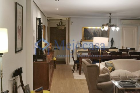 94916-05 Lujosa vivienda en Fernández de la Hoz
