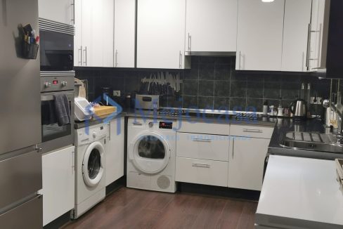 94916-06 Lujosa vivienda en Fernández de la Hoz