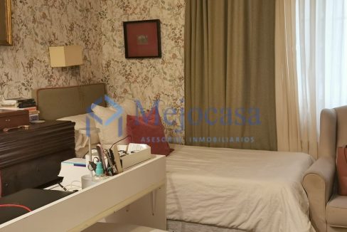 94916-09 Lujosa vivienda en Fernández de la Hoz