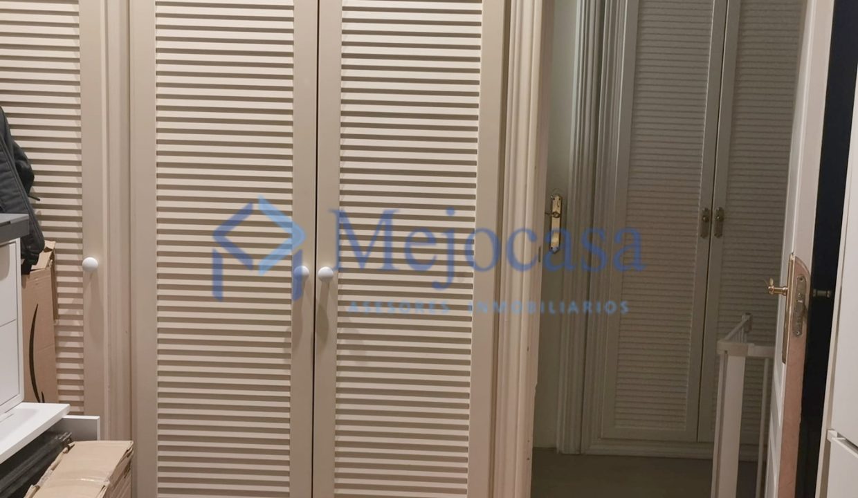 94916-14 Lujosa vivienda en Fernández de la Hoz