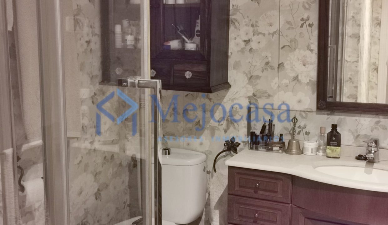 94916-17 Lujosa vivienda en Fernández de la Hoz