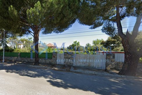 95057-02 Parcela urbanizable en Villaviciosa de Odón, en la Urbanización El Bosque.