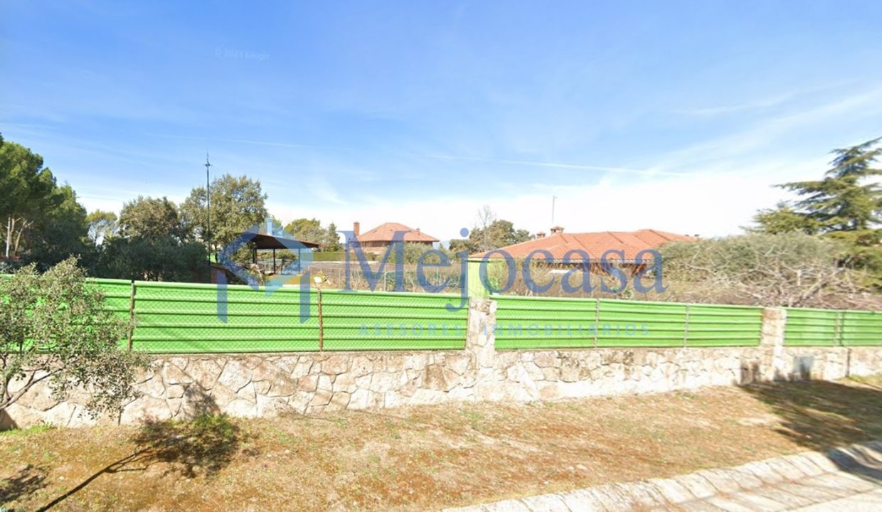 95057-03 Parcela urbanizable en Villaviciosa de Odón, en la Urbanización El Bosque.