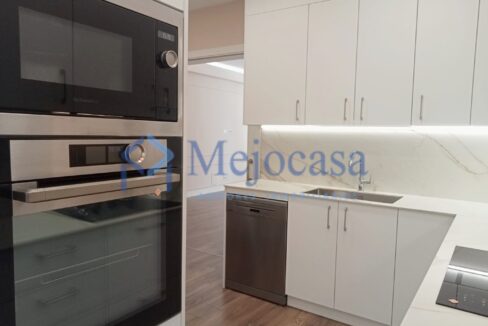 95563-06Exclusiva vivienda reformada en Francisco Silvela – Barrio de Salamanca. Guindalera.araje