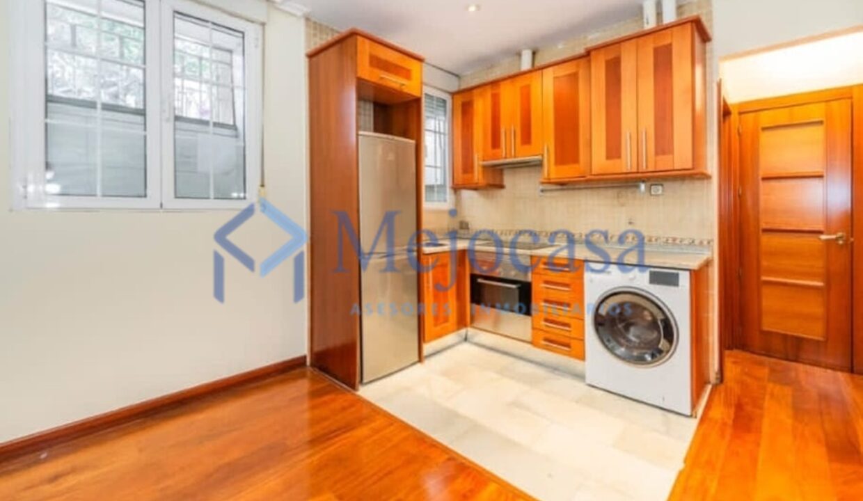 95642-02 Vistas Espectaculares! 2 Terrazas en pleno corazón de Lavapiés – Embajadores