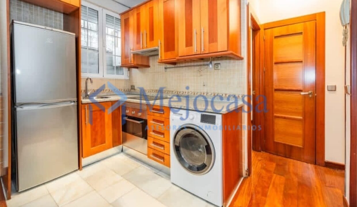 95642-03 Vistas Espectaculares! 2 Terrazas en pleno corazón de Lavapiés – Embajadores