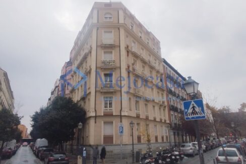 95642-27 Vistas Espectaculares! 2 Terrazas en pleno corazón de Lavapiés – Embajadores