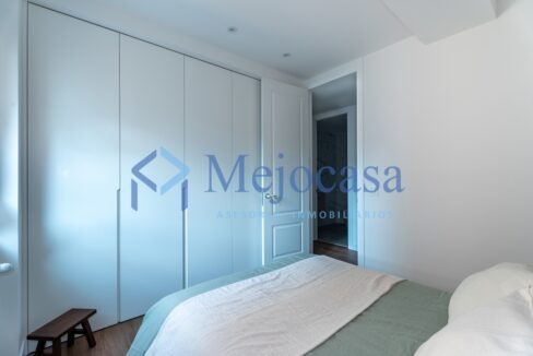 96058-15 Exclusiva vivienda reformada en Calle Orense.