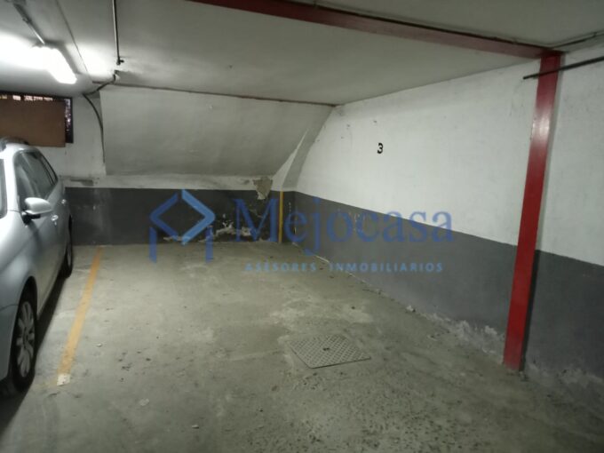 Plaza de garaje en venta en calle Amparo