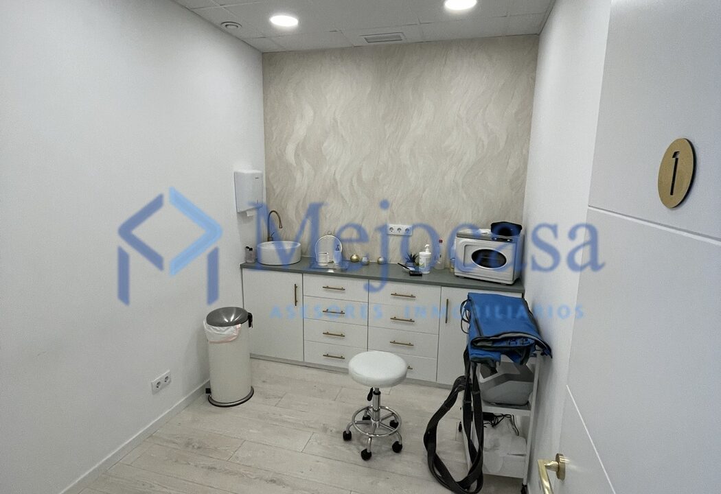 96266-06 Oportunidad Única: Traspaso de Clínica de Medicina Estética en Las Tablas