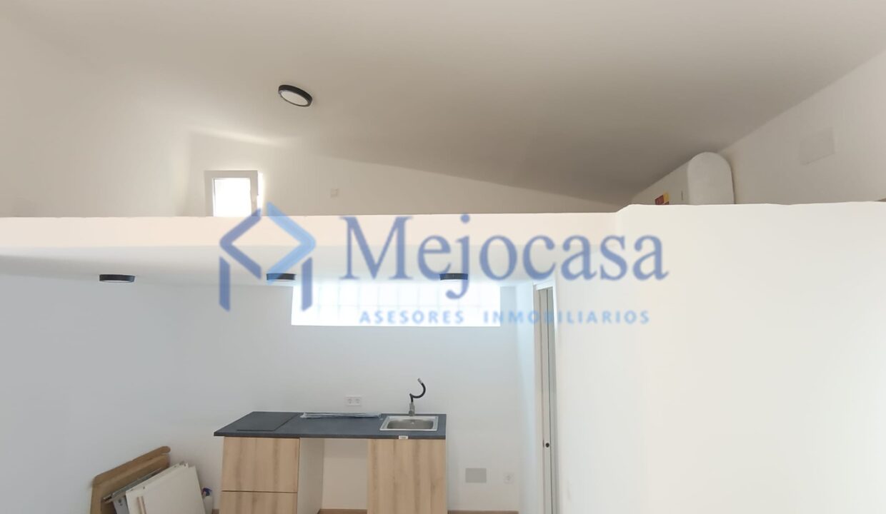96270-06 Atractivo Local-Loft recién reformado en Villaverde Alto