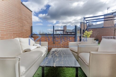96350-01 Fantástico Ático Dúplex en una de las urbanizaciones más exclusivas de Majadahonda.