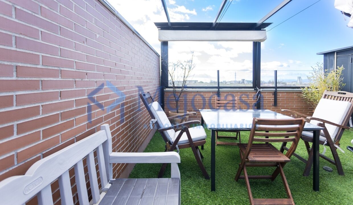 96350-03 Fantástico Ático Dúplex en una de las urbanizaciones más exclusivas de Majadahonda.