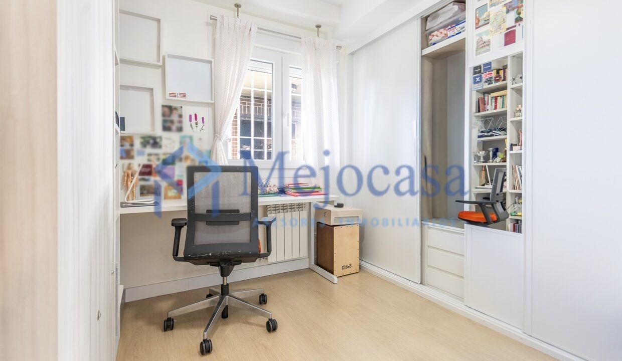 96350-27 Fantástico Ático Dúplex en una de las urbanizaciones más exclusivas de Majadahonda.