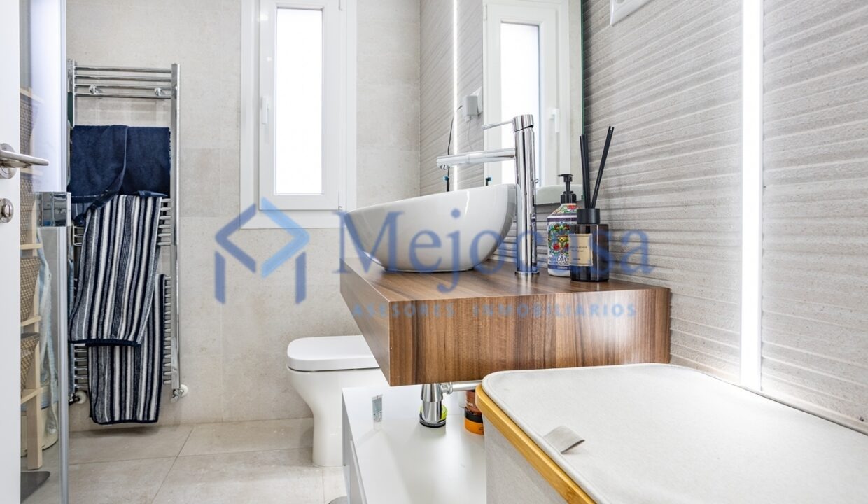 96350-31 Fantástico Ático Dúplex en una de las urbanizaciones más exclusivas de Majadahonda.