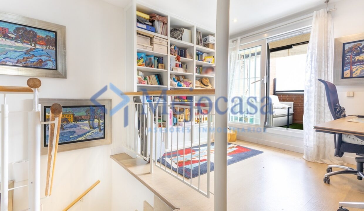96350-35 Fantástico Ático Dúplex en una de las urbanizaciones más exclusivas de Majadahonda.