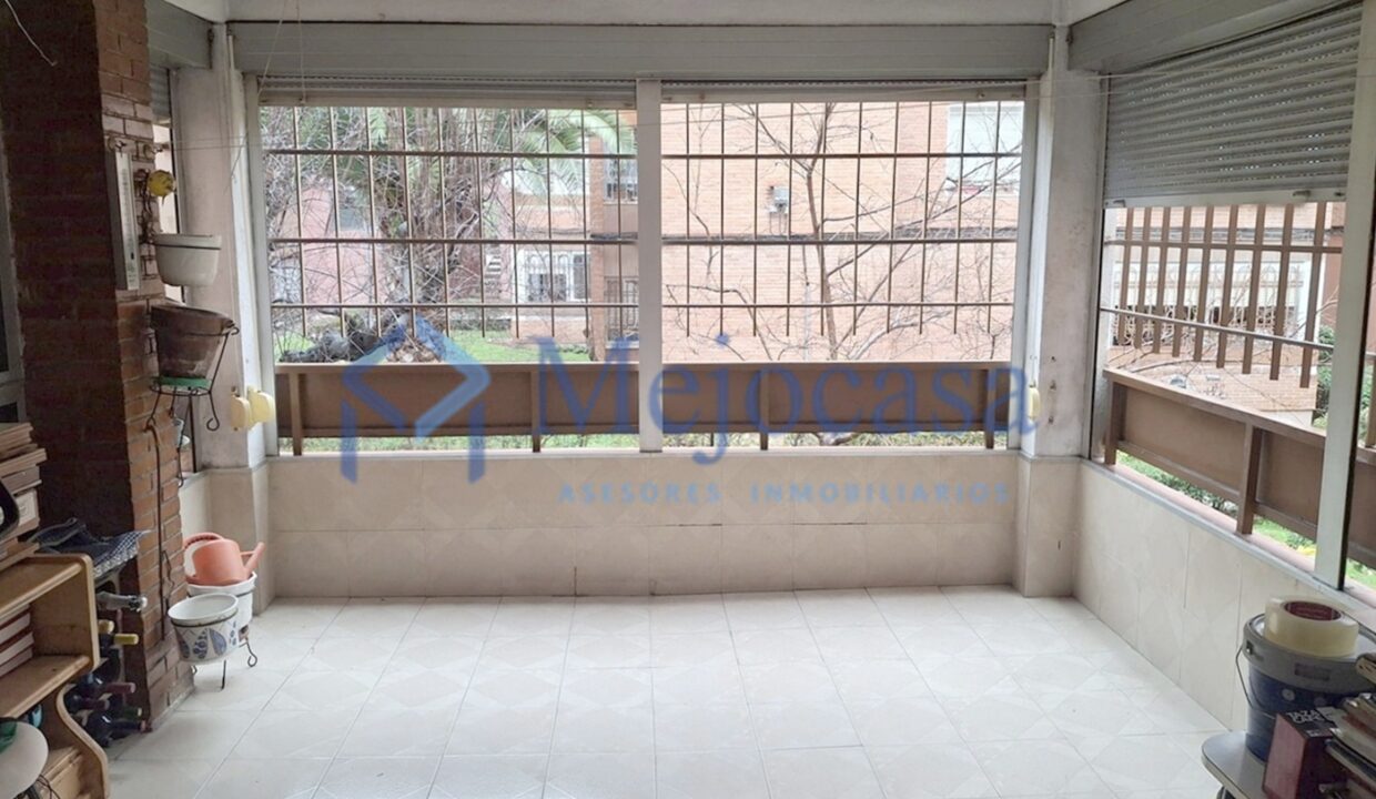 96478-04 Piso en Esperanza - Canillas, completamente exterior, con terraza abierta.