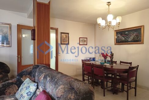 96478-08 Piso en Esperanza - Canillas, completamente exterior, con terraza abierta.