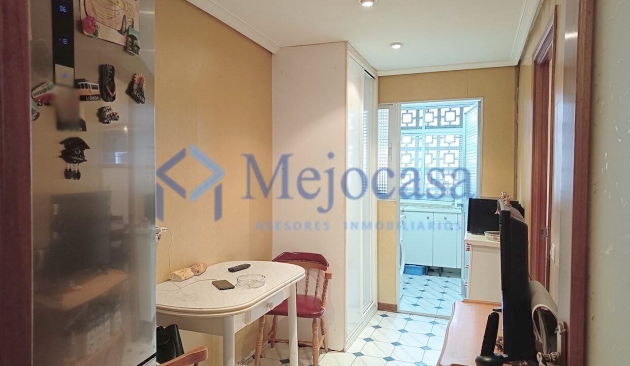 96478-11 Piso en Esperanza - Canillas, completamente exterior, con terraza abierta.