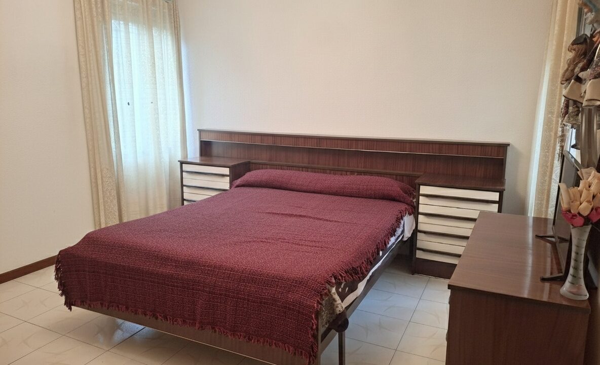 96478-14 Piso en Esperanza - Canillas, completamente exterior, con terraza abierta.