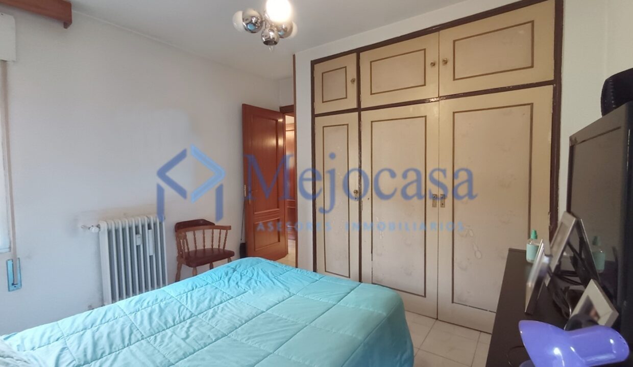 96478-17 Piso en Esperanza - Canillas, completamente exterior, con terraza abierta.