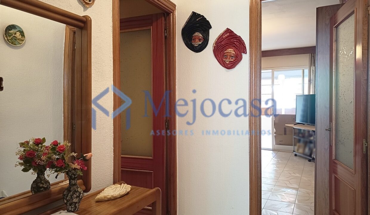 96478-22 Piso en Esperanza - Canillas, completamente exterior, con terraza abierta.