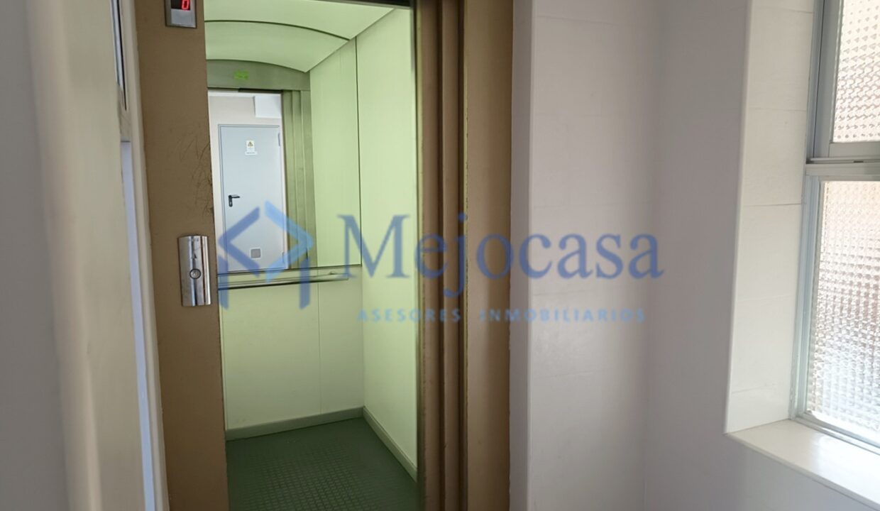 96478-23 Piso en Esperanza - Canillas, completamente exterior, con terraza abierta.