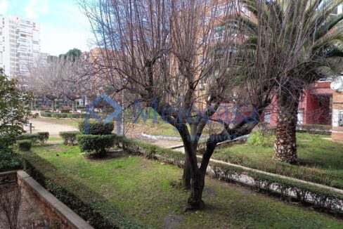 96478-29 Piso en Esperanza - Canillas, completamente exterior, con terraza abierta.